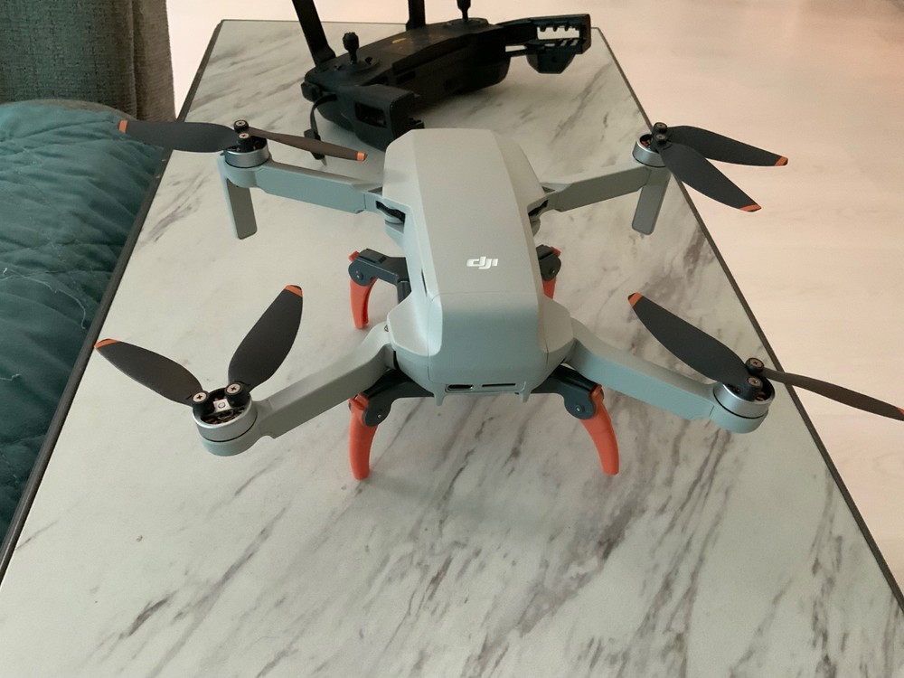 DJI Mini SE drone. Used once. Unbound