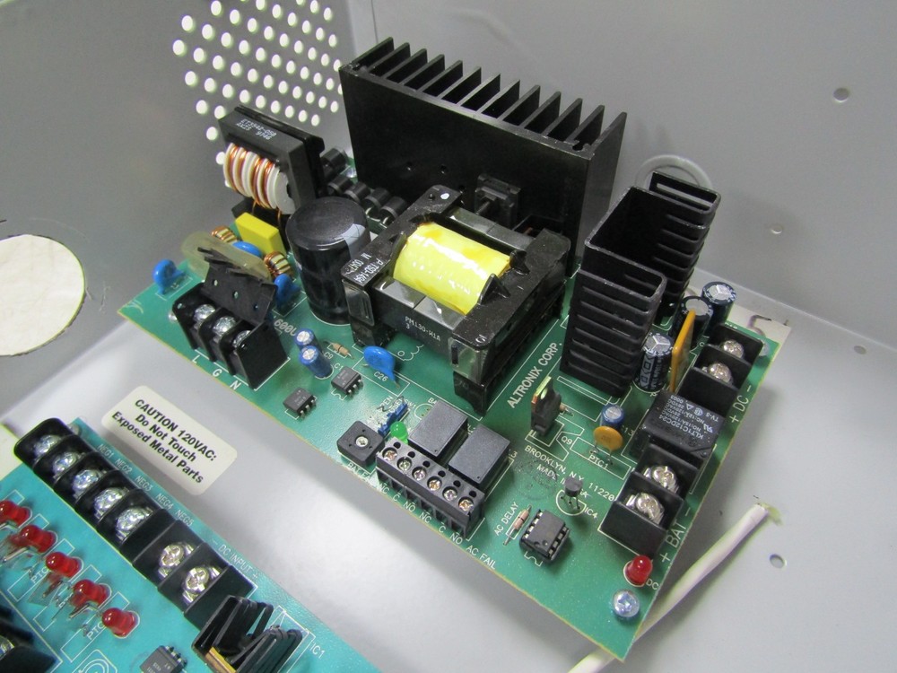 💥ALTRONIX AL600ULM MULTI-OUTPUT ACCESS CONTROL POWER SUPPLY