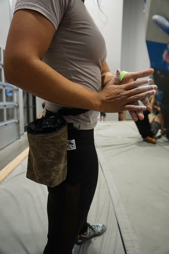 Riser Waxed-Canvas Chalk Bag