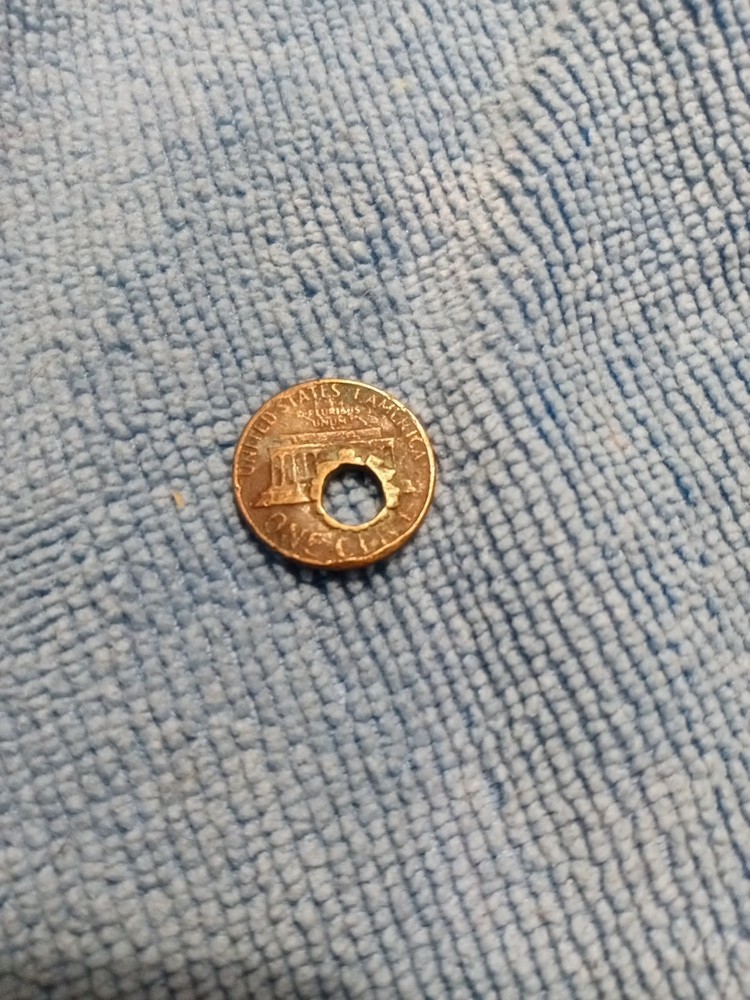 1981 D Penney With Hole Though Head Error