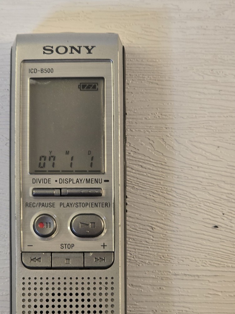 Sony ICD-8500 Digital Voice Recorder Handheld Tested
