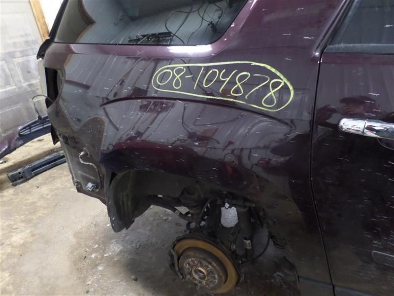 OUTLOOK 2008 Rocker Panel Moulding 9862738