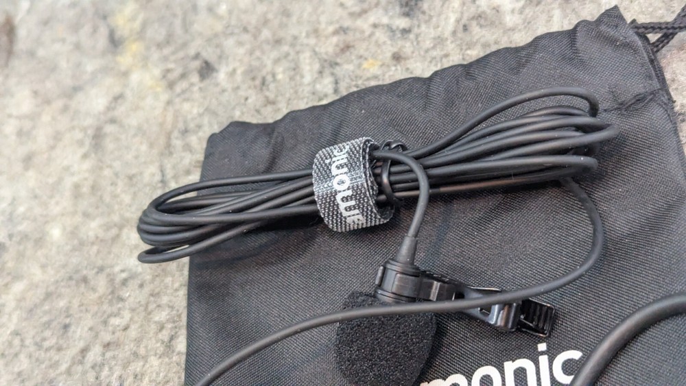 🔥New/Open Box🔥 Saramonic Lavalier Microphone for Apple Lightning Connection