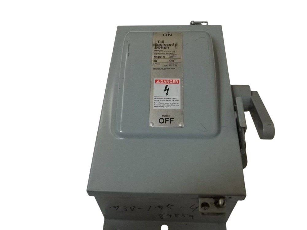 I-T-E NF351H ENCLOSED SWITCH NSNP