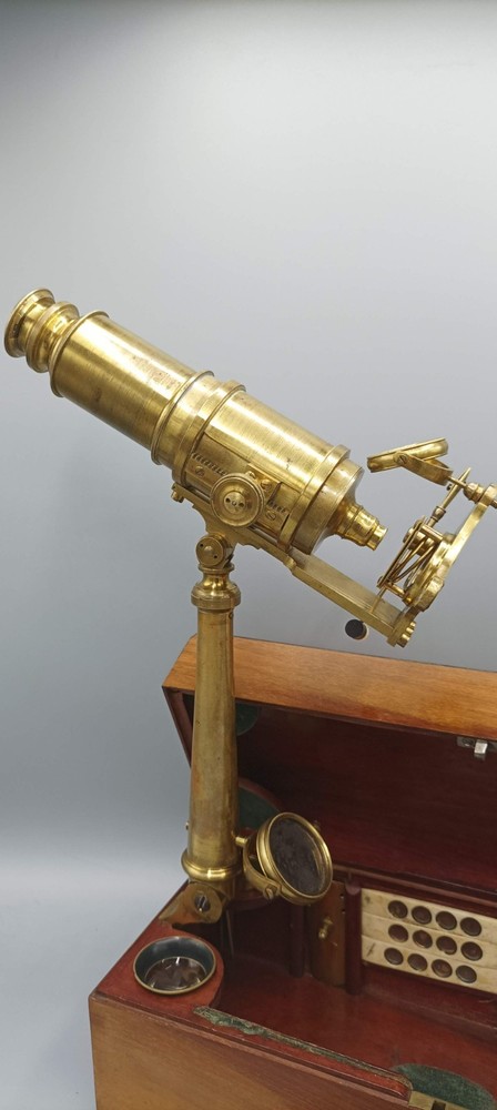 GERMAN CHEST-TYPE MICROSCOPE