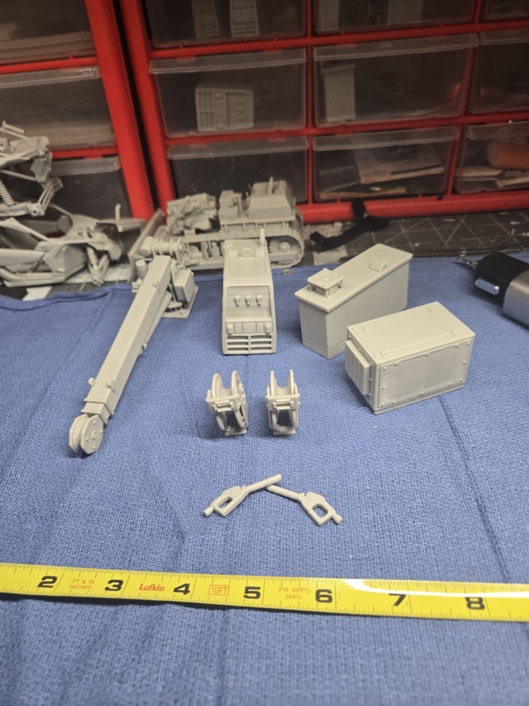1-16 Scale Resin Printed  Mechanic Craine Set