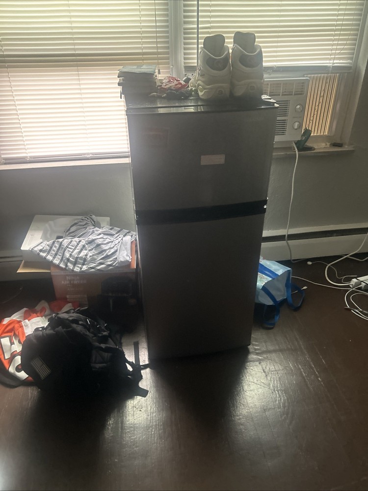 Insignia Refrigerator