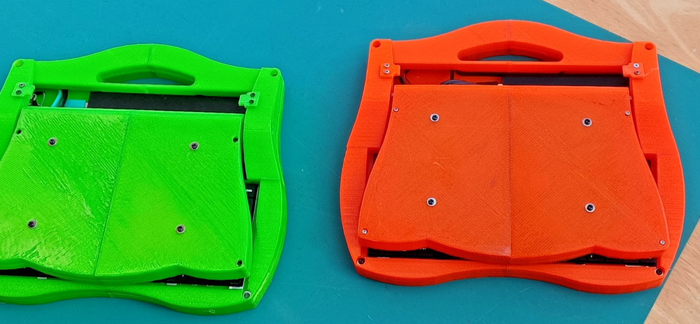 Apple Newton eMate - Inspired Custom 3D-printed RISC-V Linux Laptop