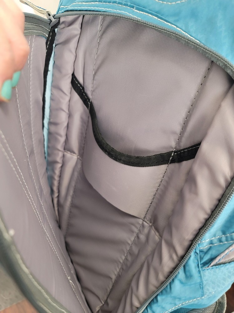 CamelBak Day Star Hydration Pack Backpack Bladder Blue Hiking Day Bag Water