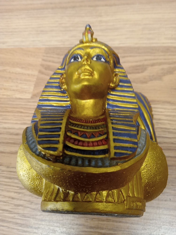 Summit Collection 3 Egyptian Heads Decor candle or globe holder With Globe!!