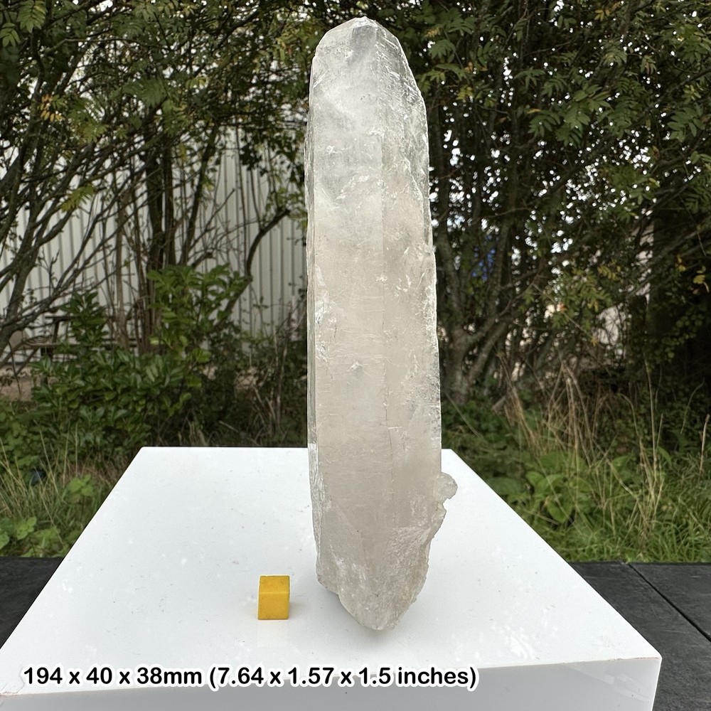 Quartz point, authentic spiritual Spiritual crystal mineral gemstone, certified