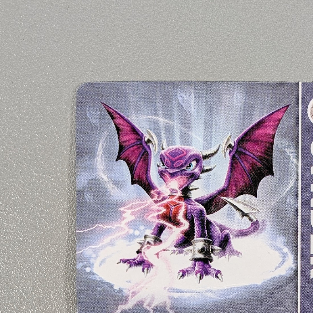 Skylanders Giants Card - Cynder | 2012 Activision
