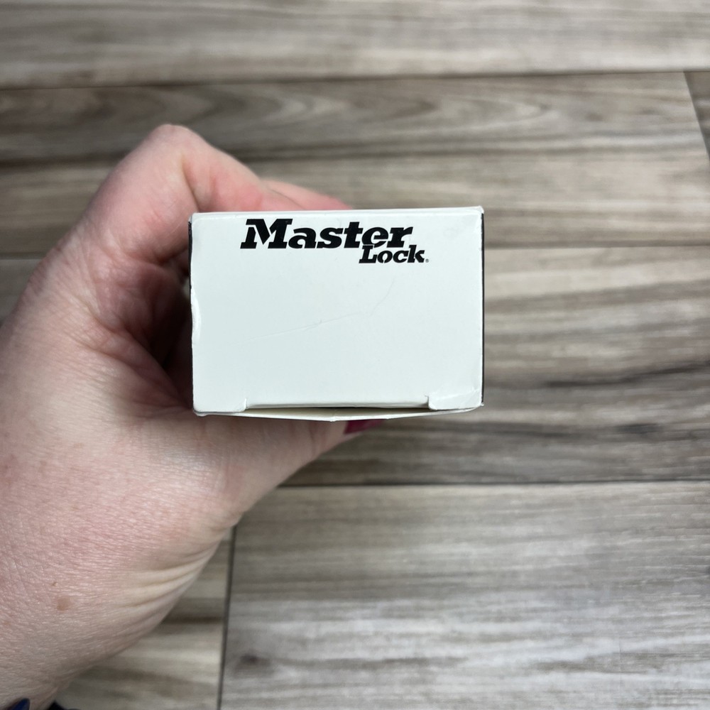 Master Lock Combination Lock 3” new open box e13