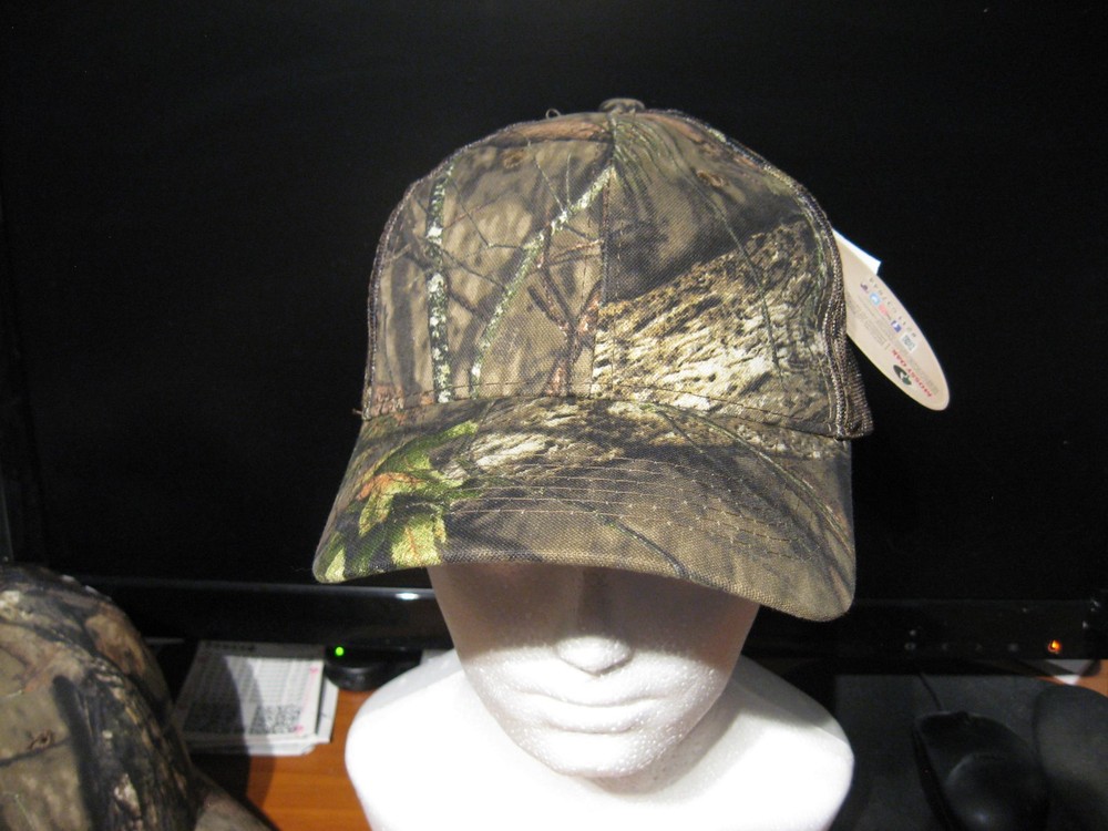 Mossy Oak Camo Cap Mesh Panel Hunting Hat / Adjustable Closure / OSFM