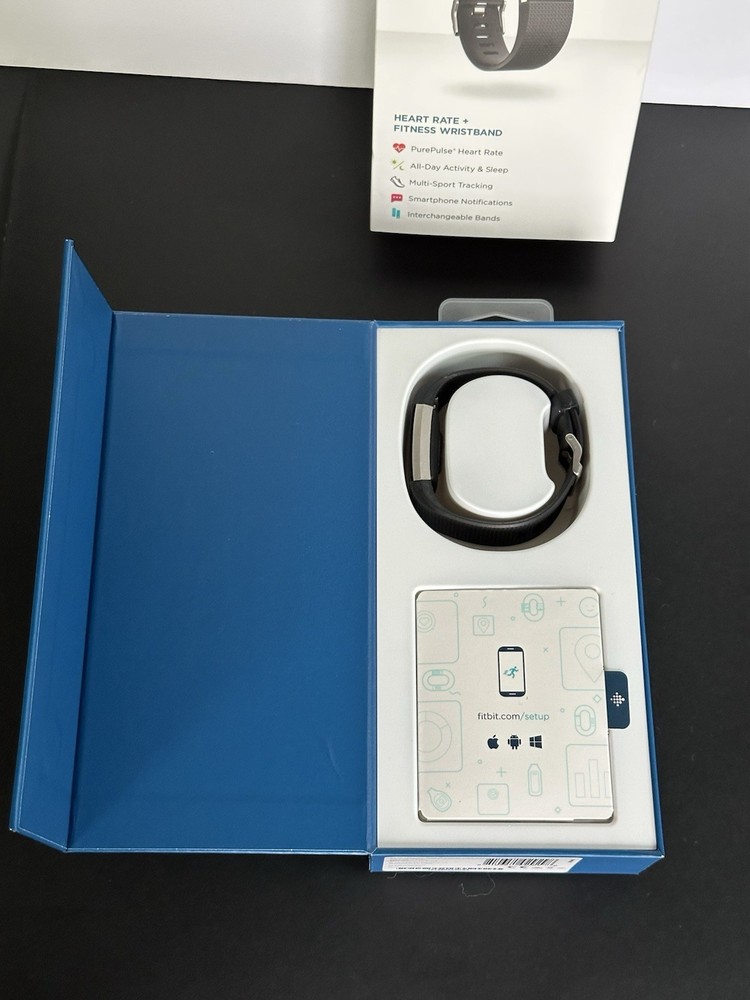 Fitbit Charge 2 Wristband Activity Tracker Watch with Charger