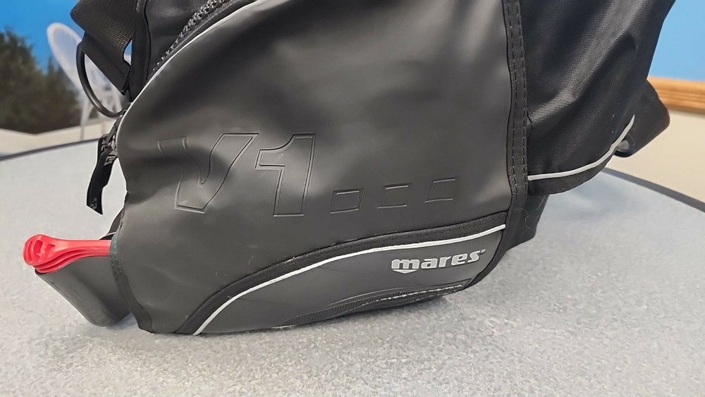 Mares V1 BCD - Large with Integrated Weights