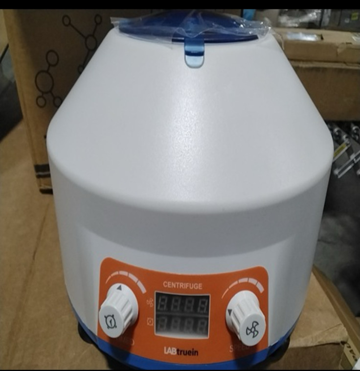 LABTRUEIN Centrifuge Machine, Lab LED Display Digital Betchtop Centrifuges