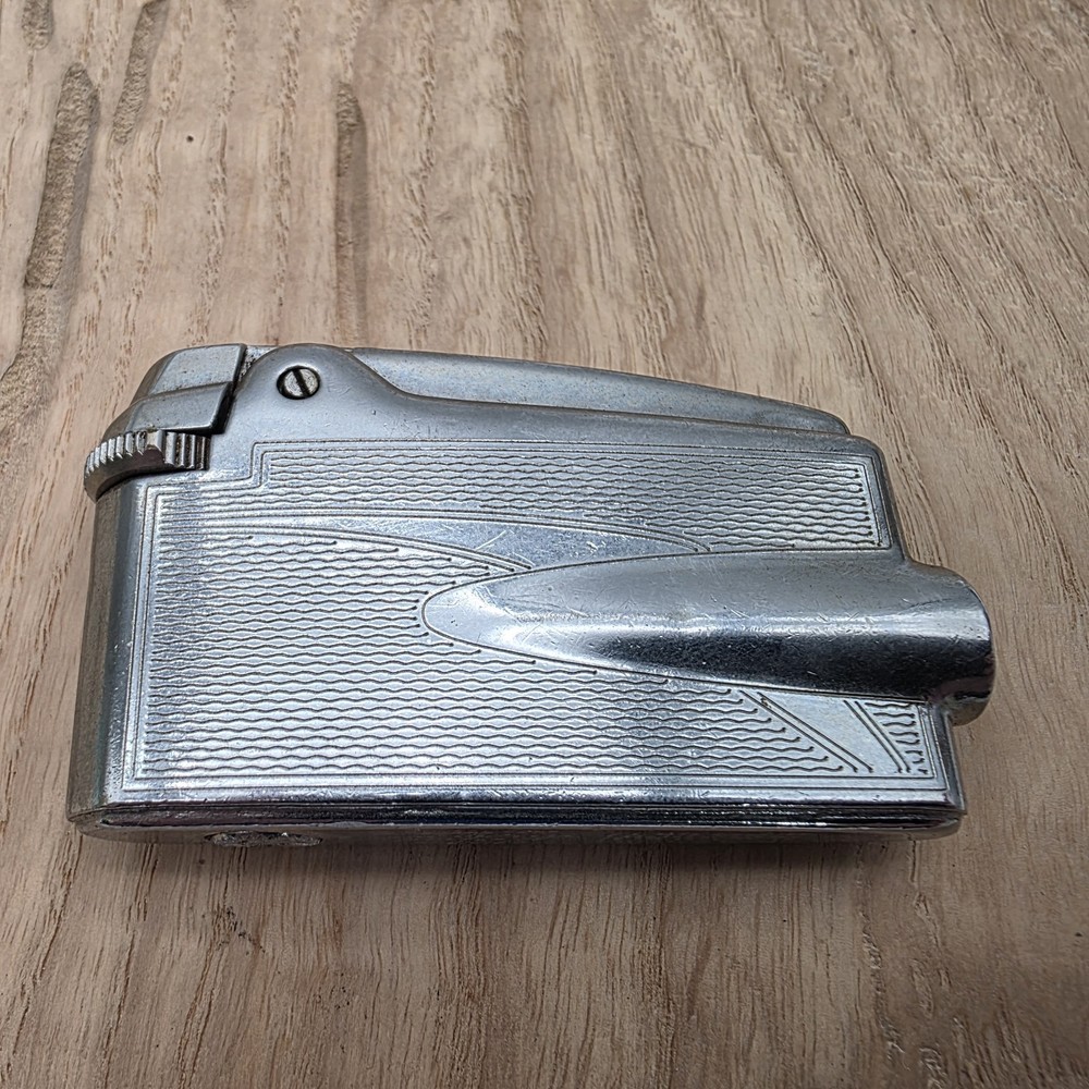 Vintage Ronson Varaflame Premier Lighter