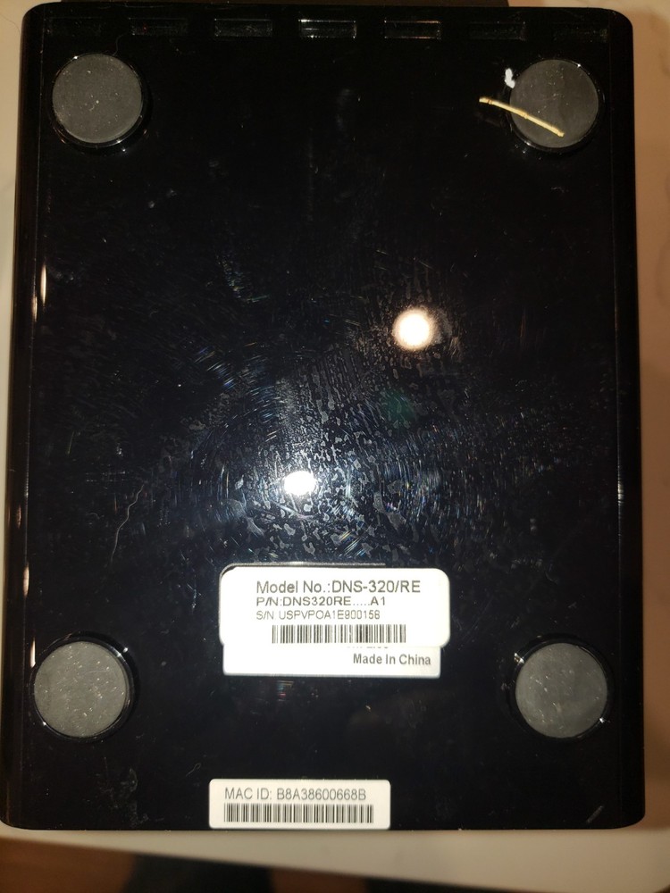 D-Link DNS-320/RE ShareCenter Network Attached Storage (NAS) Cloud Data Device