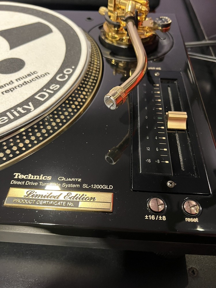 TECHNICS SL-1200 GLD Limited Gold Edition (open box)