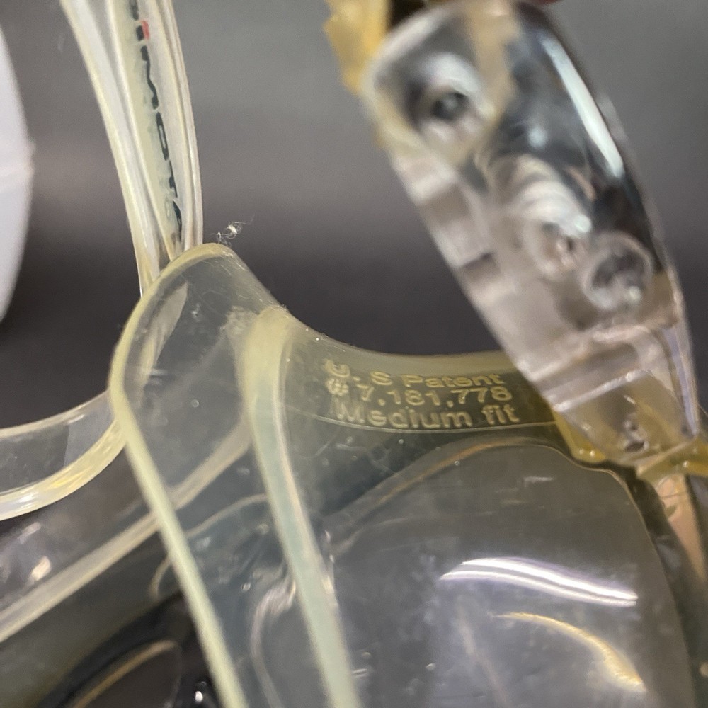 Atomic Aquatics SubFrame Scuba Diving Mask with Case Medium Clear E2