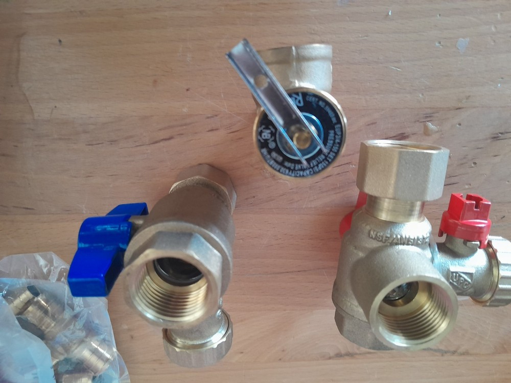 Rheem RTG20326 Tankless Water Heater Service Valve Kit 3/4”￼