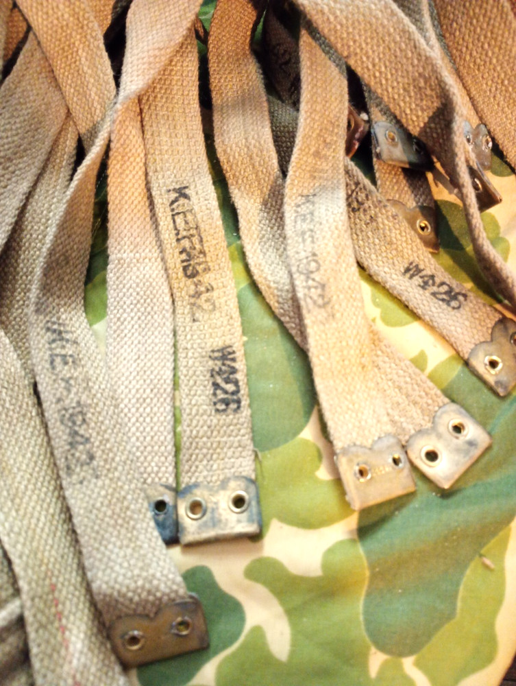 a strap, English strap British fabric WW2, 1942