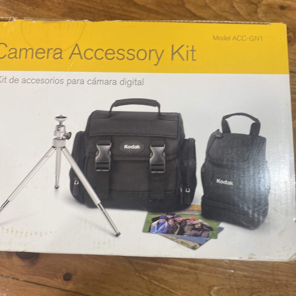 Kodak Digital Camera Accessory Kit 2 Bags And Tripod New