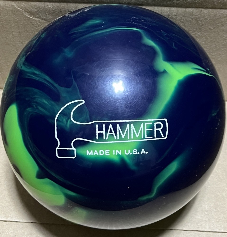 Hammer Viral Solid 15 lb Bowling ball New with Original Box