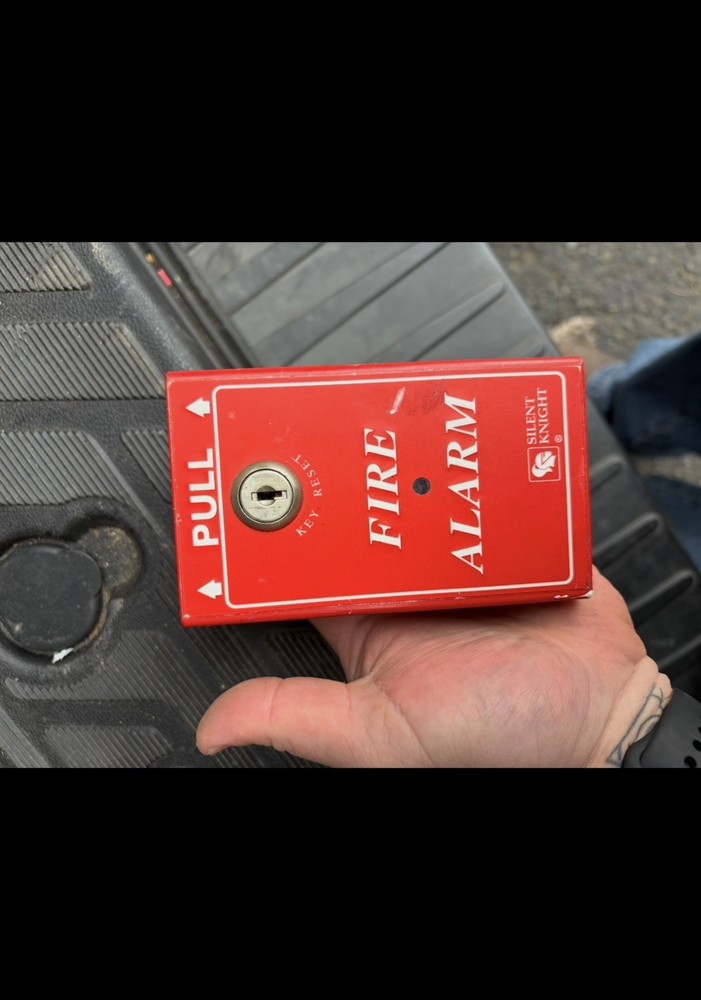 Silent Knight SD500-PS Pull Station used Tested