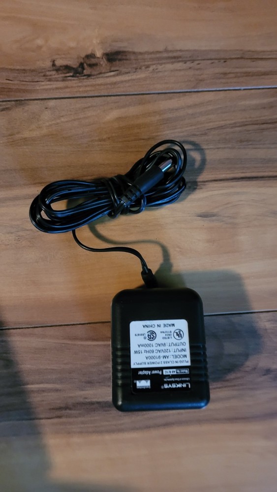 Linksys BEFSR41 Cable/DSL Router with 4-Port Switch Makes A Great Gift