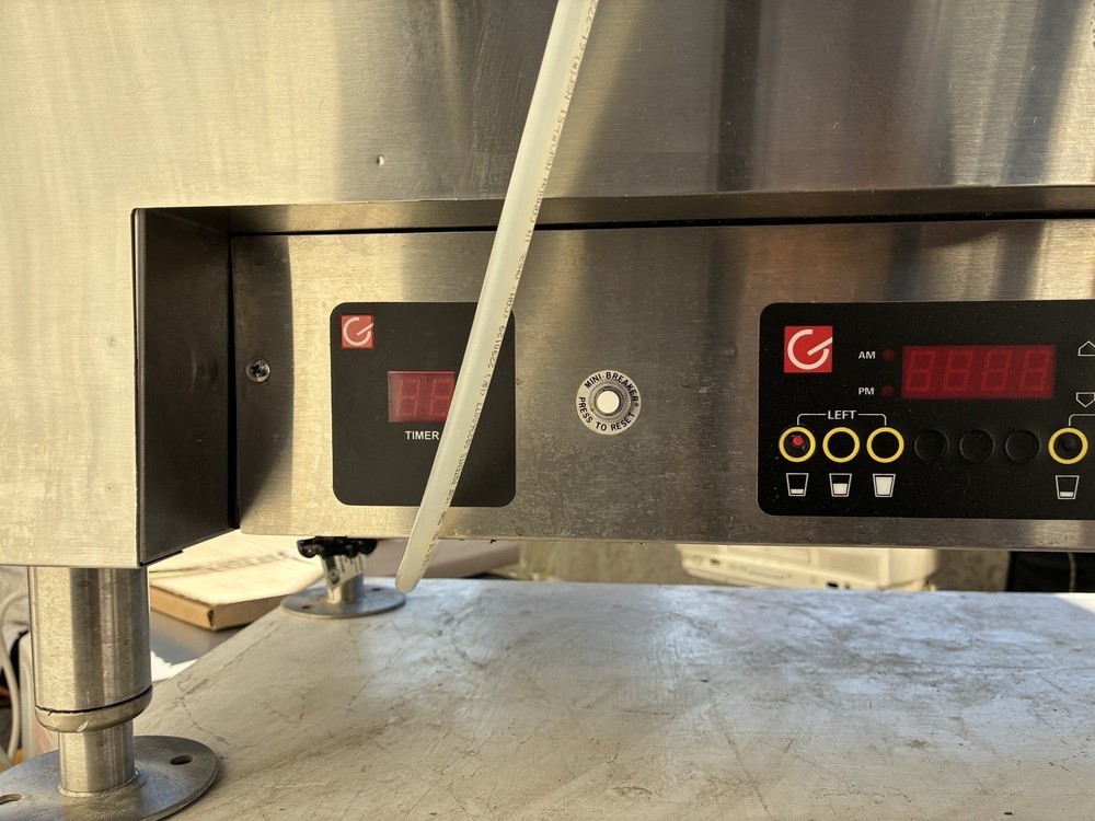 Grindmaster PercisionBrew 2x3gallon 8103E (ORG. $8,800) READ…