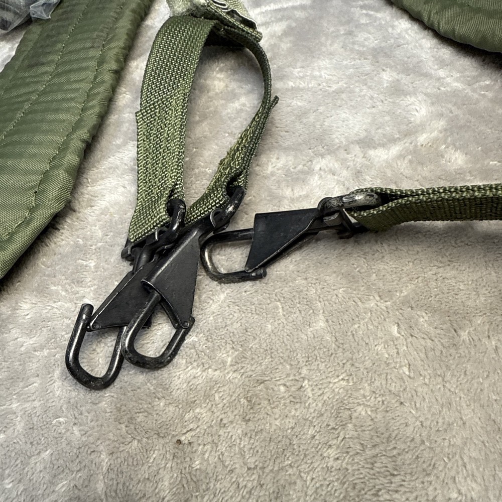 Military surplus bundle, Alice straps, backpack strap, strap, cage assembly Etc.