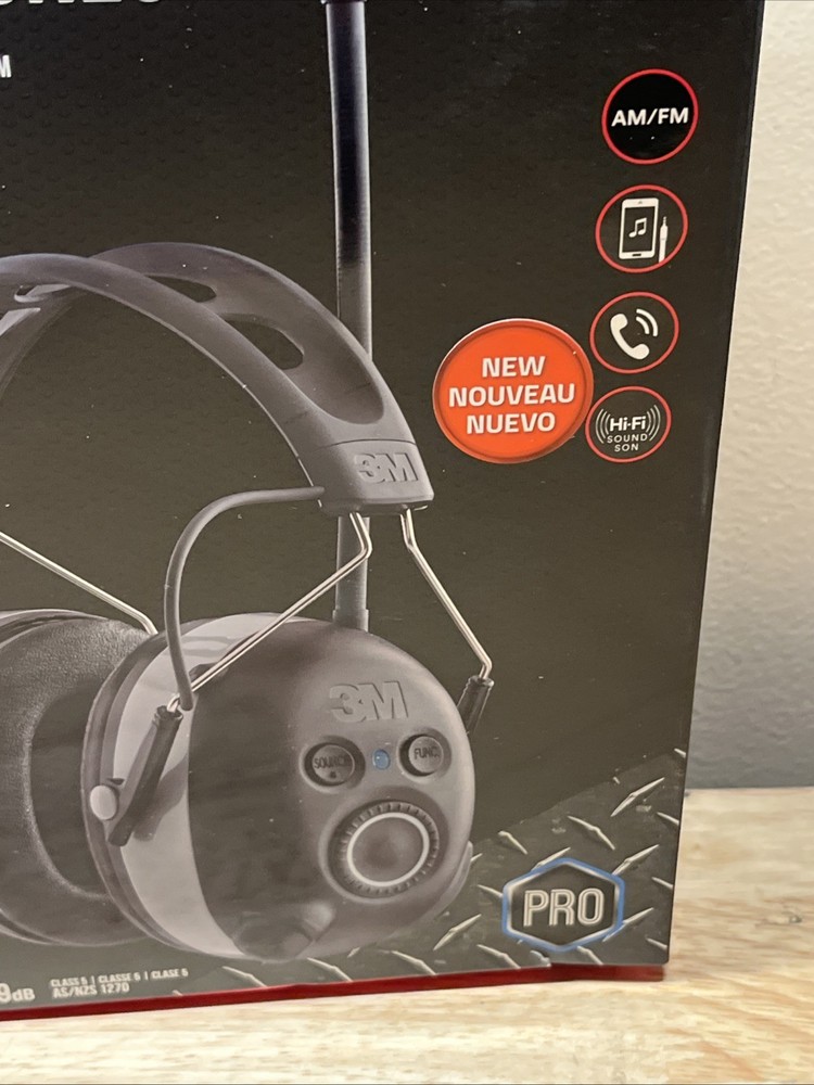 3M WorkTunes Connect + AM/FM Hearing Protector with Bluetooth®Technology