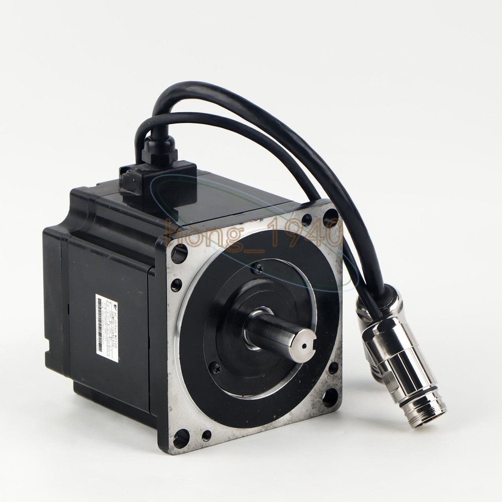 One Yaskawa SGMPH-15AAE41D Motor used
