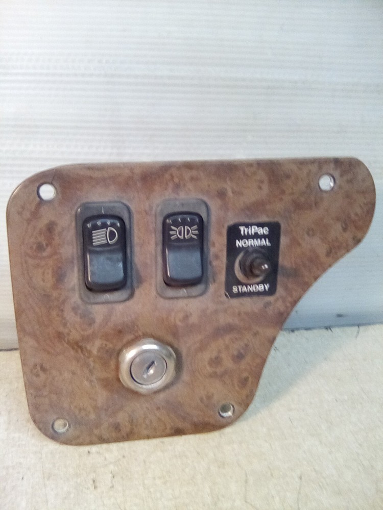 Peterbilt 17-05007M003 Dash Panel "NO KEY"