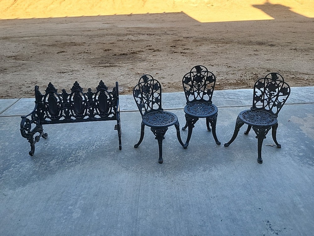 Cast Iron Mini Park Bench And Chairs Set