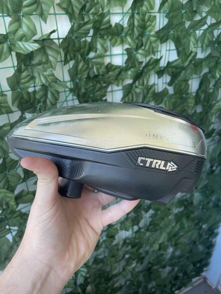 Bunkering CTRL Paintball Loader Speedfeed