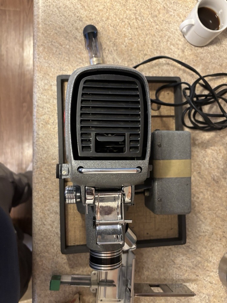 Graflex School-Master Model 102 Slide Projector Set w/ Lens, Lamp, Case &