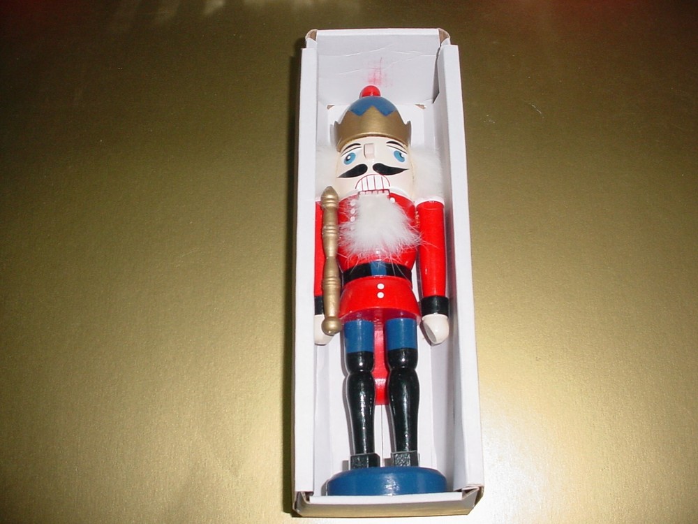 Vintage Wood Wooden Nutcracker 9"