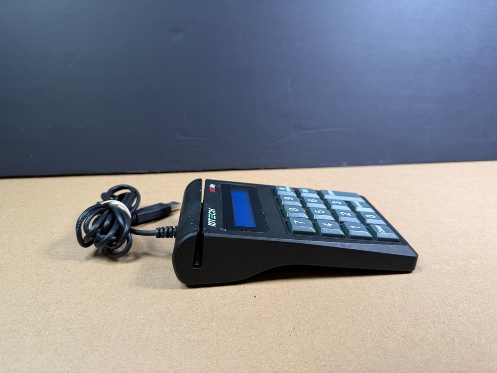 ID TECH SREDKey Key Pad + USB MagStripe Reader IDSK-534833TEB