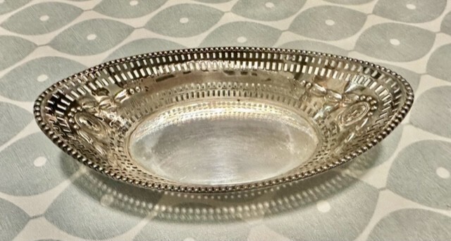 Antique Deep Basket Solid Hallmarked Silver 925 Dish 97.40g Table Ware 1899
