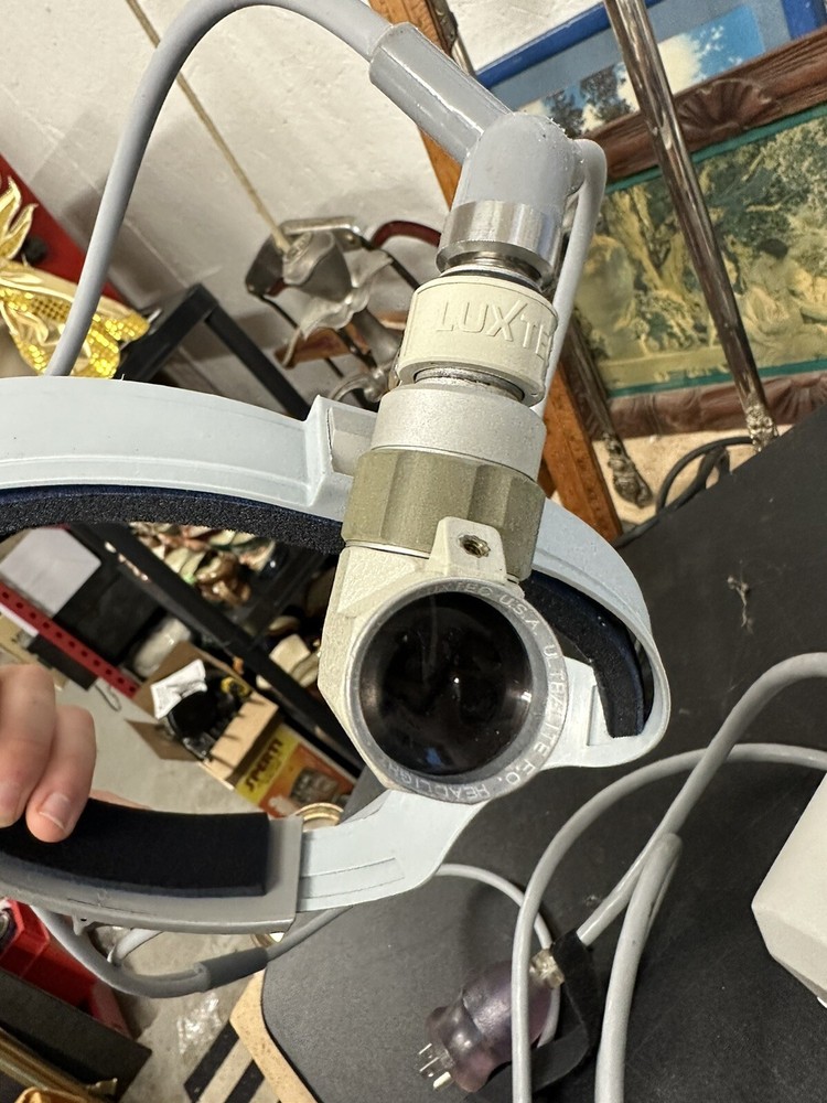 Luxtec 9300 Xenon Series 9000 Light Source W/ Headlight