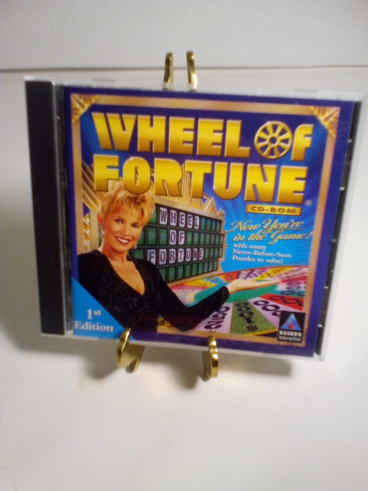 9 PC CD ROM GAMES LOT VINTAGE EUC!