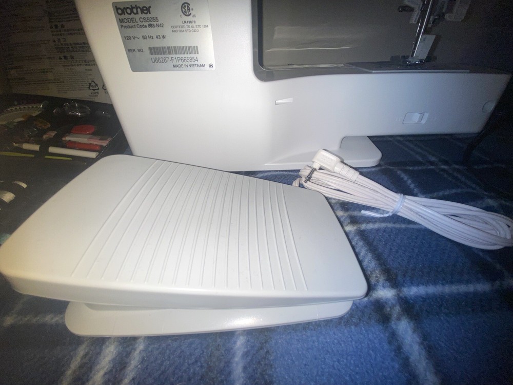 Brother CS5055 Computerized Sewing Machine