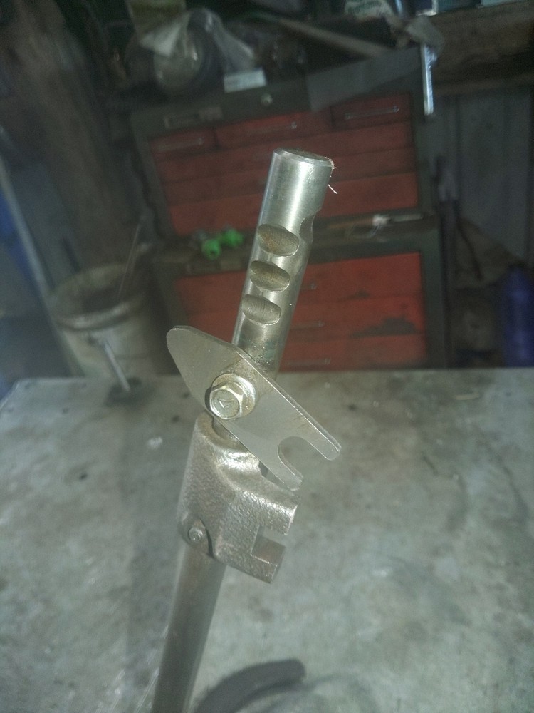 John Deere 5310 Fork gear Shift. (R120629)