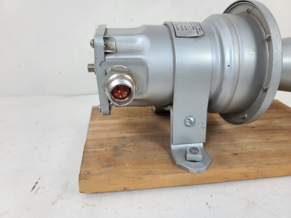 Thomas Ind. Benjamin Products Electrical Horn KM-8170