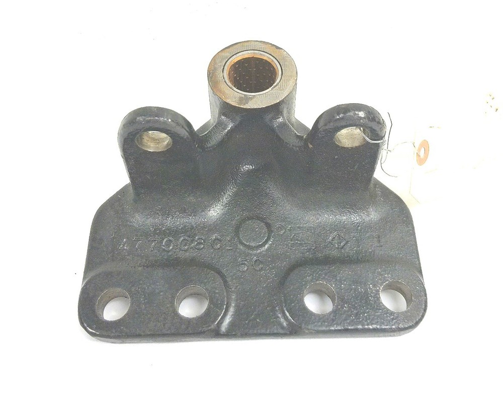 477009C1 NEW INTERNATIONAL FRONT SPRING REAR BRACKET ASSEMBLY