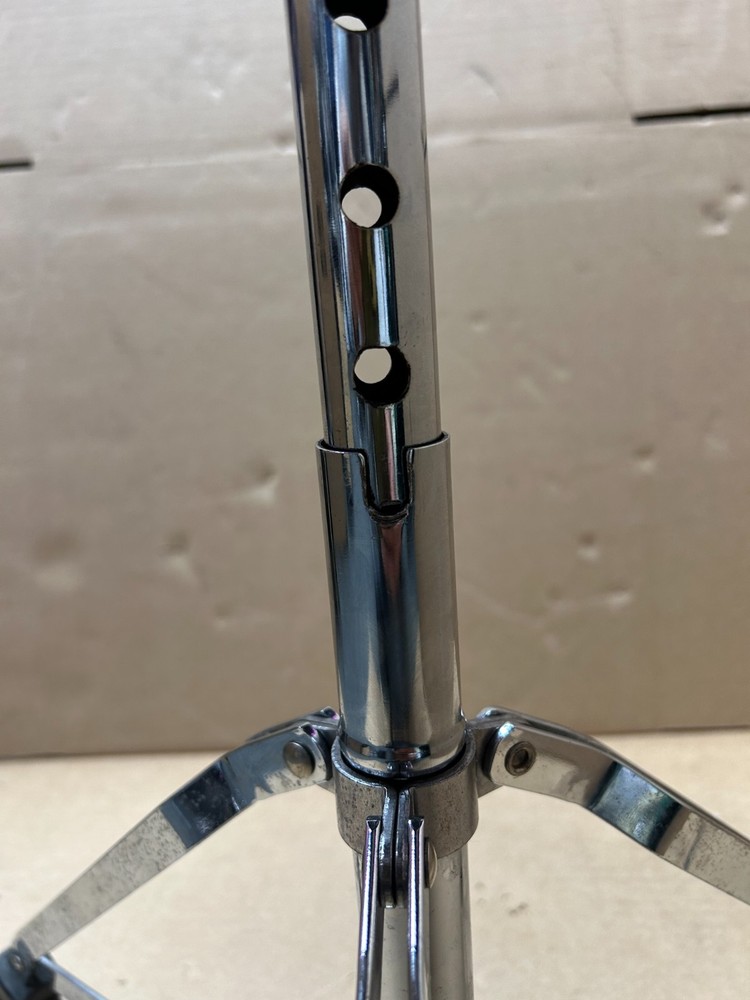 Drum Throne (stuck in position) 22" height