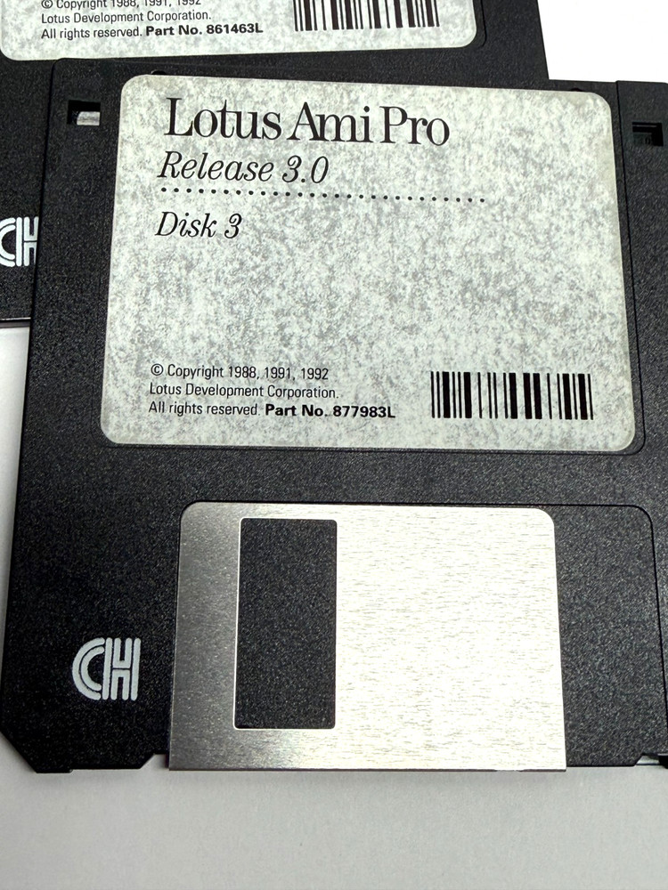 VINTAGE Lotus Ami Pro 3.0 Word Processor Software for Windows PC HD Disk